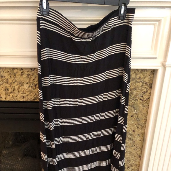 Long striped skirt - Picture 2 of 3